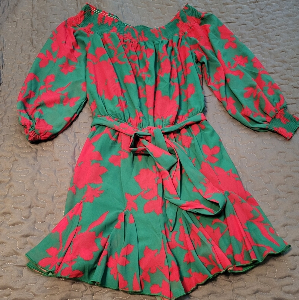 Jealous Tomato Green & Red Romper, Elastic Waist w/front Tie, Medium, Like New - Picture 3 of 9
